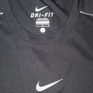 Nike Shirts - MENS T-SHIRT NIKE Nike Shirts - MENS T-SHIRT NIKE